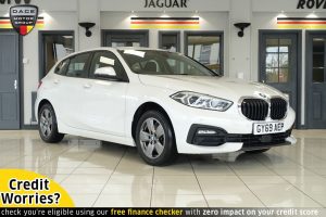 Used 2020 WHITE BMW 1 SERIES Hatchback 1.5 116D SE 5d AUTO 115 BHP (reg. 2020-01-20) for sale in Wilmslow