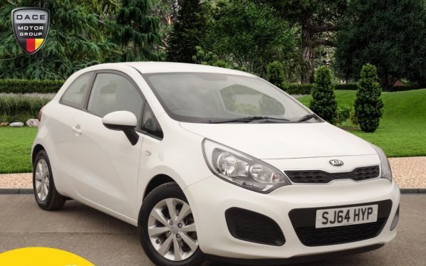 Used 2014 WHITE KIA RIO Hatchback 1.2 VR7 3d 84 BHP (reg. 2014-09-01) for sale in Stockport