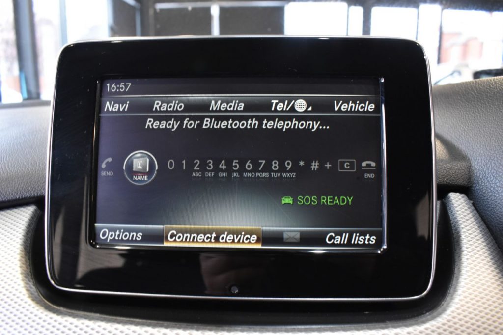 Used_2015_BLACK_MERCEDES-BENZ_B-CLASS_2