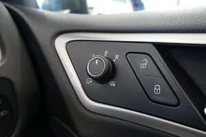Used_2015_GREY_VOLKSWAGEN_GOLF_1