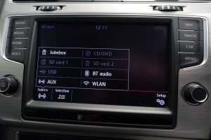 Used_2015_GREY_VOLKSWAGEN_GOLF_1