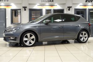 Used_2016_GREY_SEAT_LEON_1