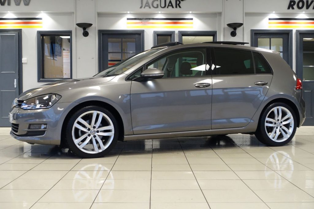 Used_2016_GREY_VOLKSWAGEN_GOLF_1