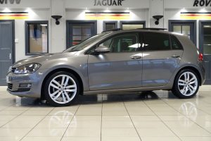 Used_2016_GREY_VOLKSWAGEN_GOLF_1