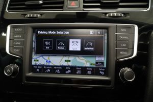 Used_2016_GREY_VOLKSWAGEN_GOLF_1