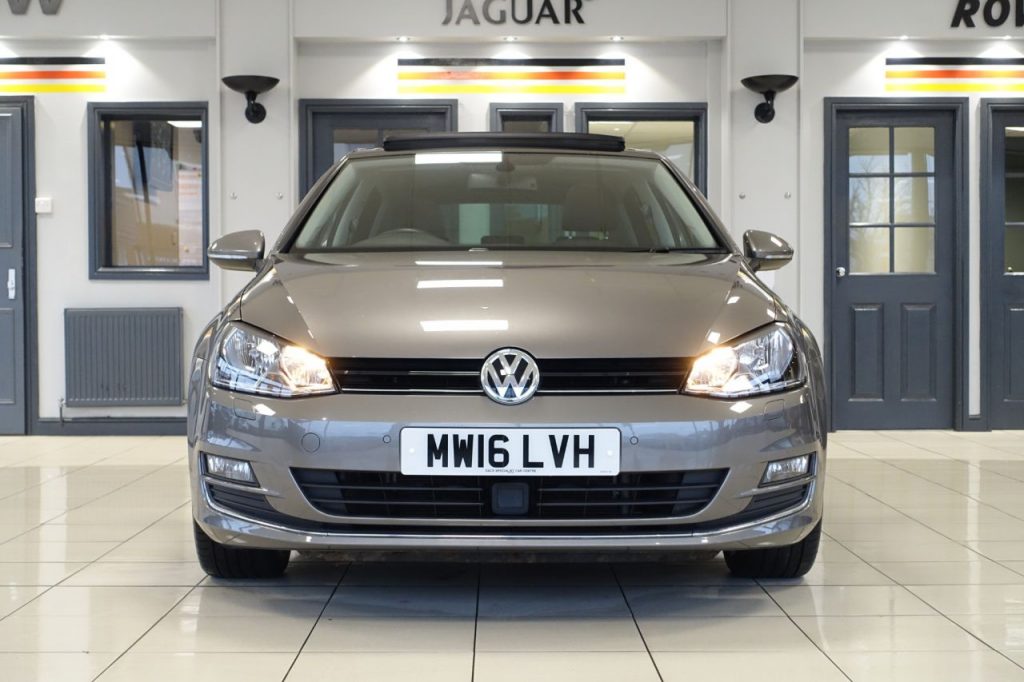Used_2016_GREY_VOLKSWAGEN_GOLF_1