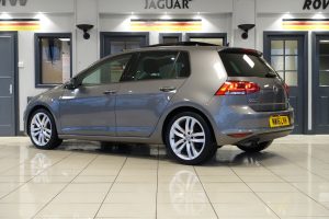 Used_2016_GREY_VOLKSWAGEN_GOLF_1