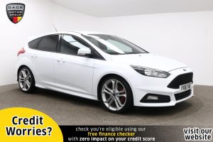 Used 2016 WHITE FORD FOCUS Hatchback 2.0 ST-2 5d 247 BHP (reg. 2016-03-31) for sale in Manchester