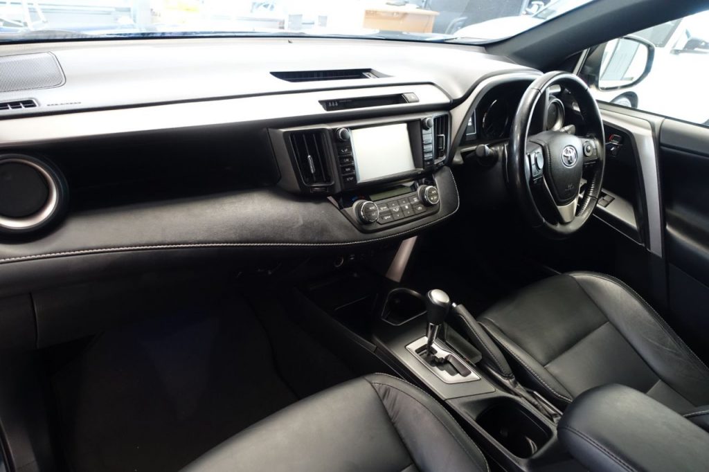 Used_2017_BLUE_TOYOTA_RAV4_2