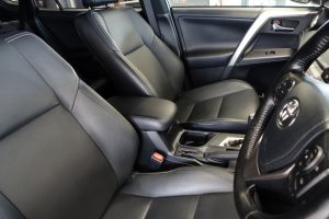 Used_2017_BLUE_TOYOTA_RAV4_2