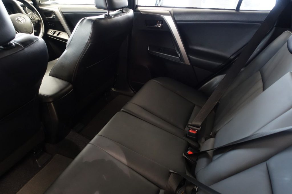 Used_2017_BLUE_TOYOTA_RAV4_2