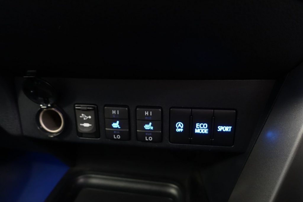 Used_2017_BLUE_TOYOTA_RAV4_2