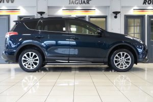 Used_2017_BLUE_TOYOTA_RAV4_2