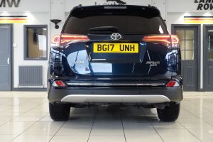 Used_2017_BLUE_TOYOTA_RAV4_2