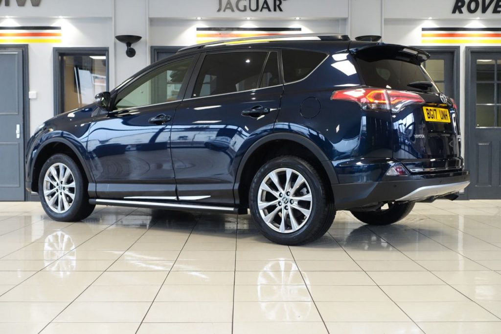 Used_2017_BLUE_TOYOTA_RAV4_2