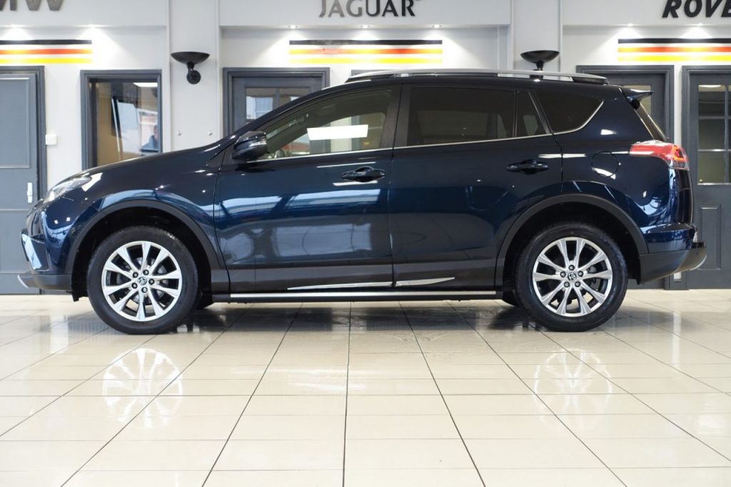 Used_2017_BLUE_TOYOTA_RAV4_2