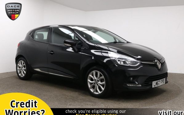 Used 2018 BLACK RENAULT CLIO Hatchback 0.9 DYNAMIQUE NAV TCE 5d 89 BHP (reg. 2018-01-31) for sale in Manchester