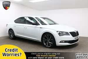 Used 2018 WHITE SKODA SUPERB Hatchback 2.0 SPORTLINE TSI DSG 5d AUTO 217 BHP (reg. 2018-03-01) for sale in Manchester