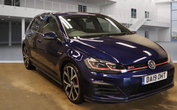 Used 2019 BLUE VOLKSWAGEN GOLF Hatchback 2.0 GTI PERFORMANCE TSI DSG 5d AUTO 242 BHP (reg. 2019-04-15) for sale in Stockport