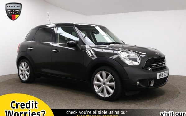 Used 2016 GREY MINI COUNTRYMAN Hatchback 1.6 COOPER S 5d 184 BHP (reg. 2016-08-10) for sale in Manchester