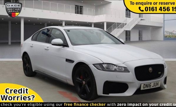Used 2016 WHITE JAGUAR XF Saloon 3.0 V6 S 4d AUTO 296 BHP (reg. 2016-05-29) for sale in Wilmslow