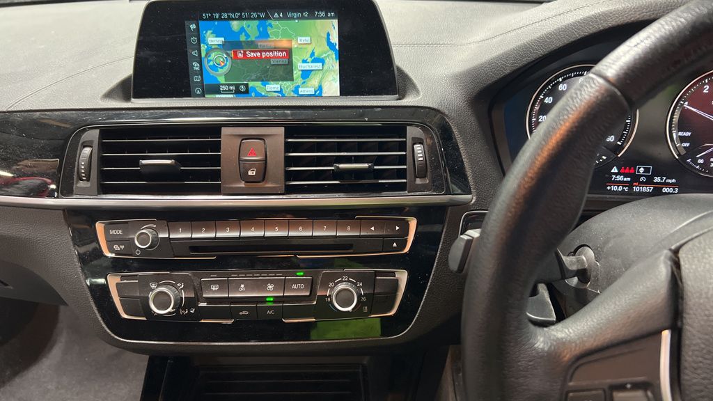 Used_2018_WHITE_BMW_1-SERIES_1