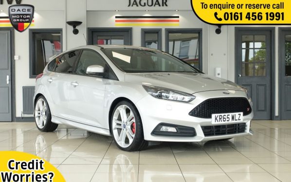 Used 2015 SILVER FORD FOCUS Hatchback 2.0 ST-3 5d 247 BHP (reg. 2015-12-21) for sale in Wilmslow