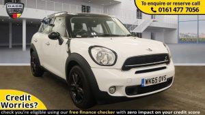 Used 2015 WHITE MINI COUNTRYMAN Hatchback 2.0 COOPER SD 5d AUTO 141 BHP (reg. 2015-09-11) for sale in Stockport