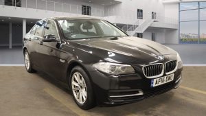Used 2016 BLACK BMW 5 SERIES Saloon 2.0 520D SE 4DR AUTO 188 BHP (reg. 2016-03-08) for sale in Altrincham