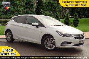 Used 2019 WHITE VAUXHALL ASTRA Hatchback 1.6 DESIGN CDTI ECOTEC S/S 5d 109 BHP (reg. 2019-04-29) for sale in Stockport