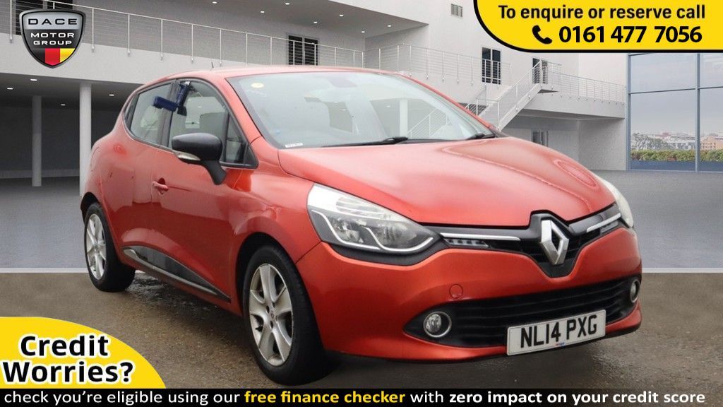 Used 2014 RED RENAULT CLIO Hatchback 1.5 DYNAMIQUE MEDIANAV DCI 5d AUTO 90 BHP (reg. 2014-04-22) for sale in Stockport