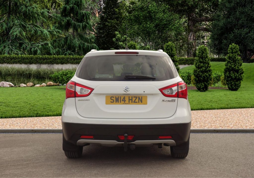 Used_2014_WHITE_SUZUKI_SX4-S-CROSS_1