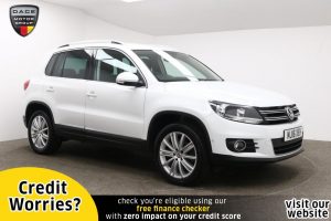 Used 2016 WHITE VOLKSWAGEN TIGUAN SUV 2.0 MATCH EDITION TDI BMT 4MOTION DSG 5d AUTO 148 BHP (reg. 2016-05-31) for sale in Manchester