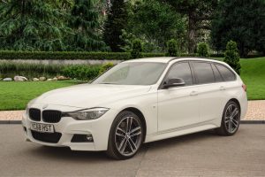 Used 2019 WHITE BMW 3 SERIES Estate 3.0 330D XDRIVE M SPORT SHADOW EDITION TOURING 5d 255 BHP (reg. 2019-02-15) for sale in Stockport
