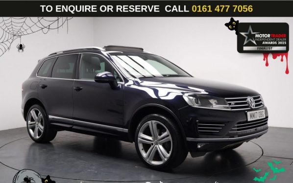 Used 2017 BLUE VOLKSWAGEN TOUAREG SUV 3.0 TDI V6 BlueMotion Tech R-Line Plus SUV 5dr Diesel Tiptronic 4WD Euro 6 (s/s) (262 ps) (reg. 2017-07-27) for sale in Stockport