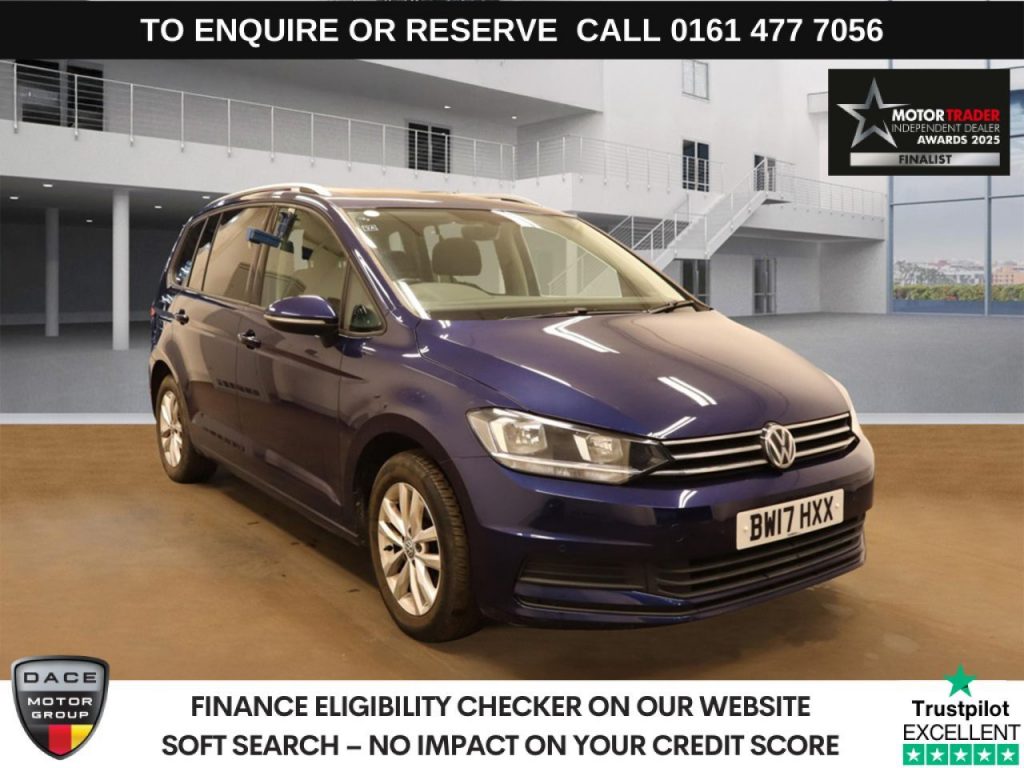 Used 2017 BLUE VOLKSWAGEN TOURAN MPV 1.6 TDI BlueMotion Tech SE Family MPV 5dr Diesel DSG Euro 6 (s/s) (115 ps) (reg. 2017-06-30) for sale in Stockport