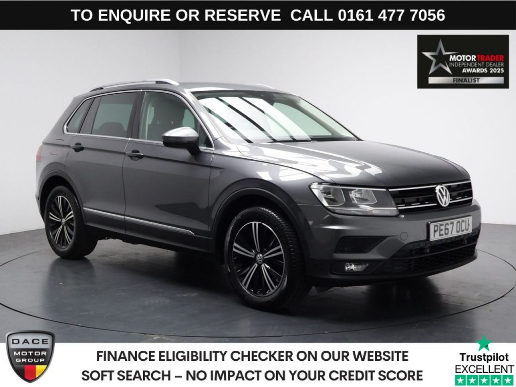 Used 2017 GREY VOLKSWAGEN TIGUAN SUV 1.4 TSI SE Navigation SUV 5dr Petrol Manual Euro 6 (s/s) (150 ps) (reg. 2017-10-13) for sale in Stockport