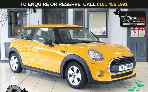 Used 2017 ORANGE MINI HATCH Hatchback 1.2 One Hatchback 3dr Petrol Manual Euro 6 (s/s) (102 ps) (reg. 2017-11-30) for sale in Wilmslow