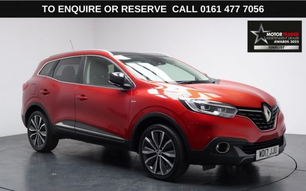 Used 2017 RED RENAULT KADJAR SUV 1.5 dCi Signature Nav SUV 5dr Diesel Manual Euro 6 (s/s) (110 ps) (reg. 2017-07-31) for sale in Stockport