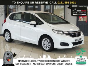 Used 2017 WHITE HONDA JAZZ Hatchback 1.3 i-VTEC SE Hatchback 5dr Petrol Manual Euro 6 (s/s) (102 ps) (reg. 2017-12-21) for sale in Wilmslow