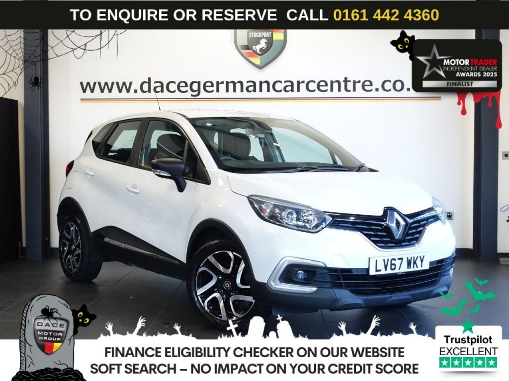 Used 2017 WHITE RENAULT CAPTUR SUV 1.5 dCi ENERGY Dynamique Nav SUV 5dr Diesel Manual Euro 6 (s/s) (90 ps) (reg. 2017-11-30) for sale in Altrincham