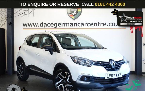 Used 2017 WHITE RENAULT CAPTUR SUV 1.5 dCi ENERGY Dynamique Nav SUV 5dr Diesel Manual Euro 6 (s/s) (90 ps) (reg. 2017-11-30) for sale in Altrincham
