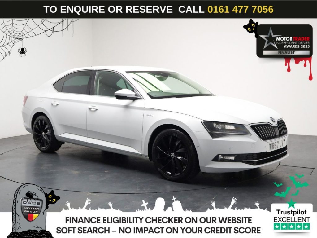 Used 2017 WHITE SKODA SUPERB Hatchback 2.0 TDI Laurin  and  Klement Hatchback 5dr Diesel DSG Euro 6 (s/s) (190 ps) (reg. 2017-11-29) for sale in Stockport