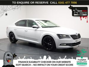 Used 2017 WHITE SKODA SUPERB Hatchback 2.0 TDI Laurin  and  Klement Hatchback 5dr Diesel DSG Euro 6 (s/s) (190 ps) (reg. 2017-11-29) for sale in Stockport