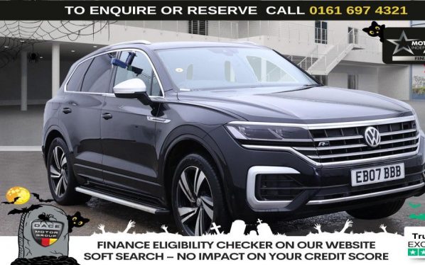 Used 2018 BLACK VOLKSWAGEN TOUAREG SUV 3.0 TDI V6 R-Line Tech SUV 5dr Diesel Tiptronic 4Motion Euro 6 (s/s) (286 ps) (reg. 2018-06-20) for sale in Manchester