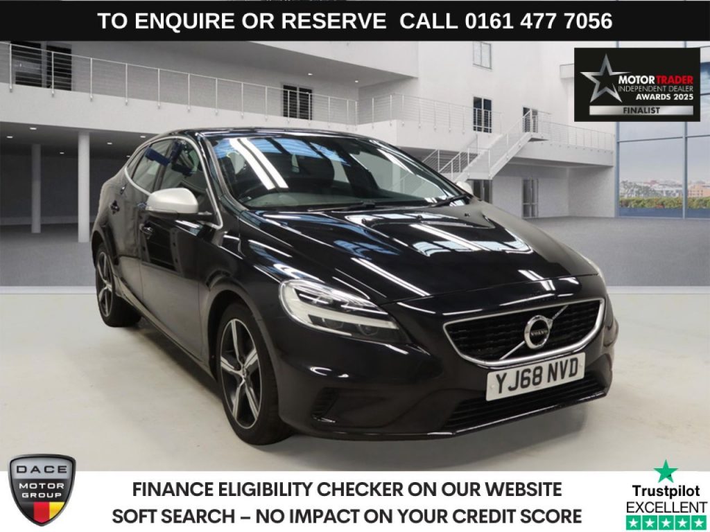 Used 2018 BLACK VOLVO V40 Hatchback 2.0 T2 GPF R-Design Nav Plus Hatchback 5dr Petrol Manual Euro 6 (s/s) (122 ps) (reg. 2018-10-11) for sale in Stockport