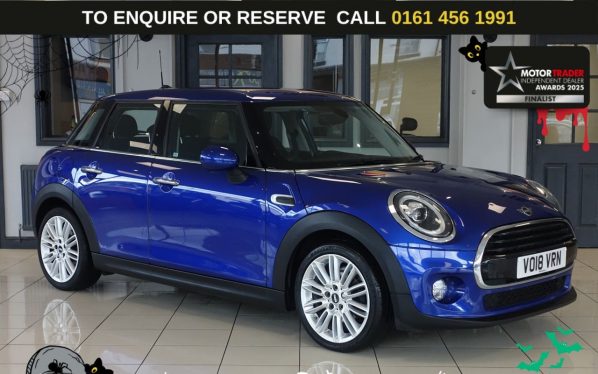 Used 2018 BLUE MINI HATCH Hatchback 1.5 Cooper Hatchback 5dr Petrol Manual Euro 6 (s/s) (136 ps) (reg. 2018-05-31) for sale in Wilmslow