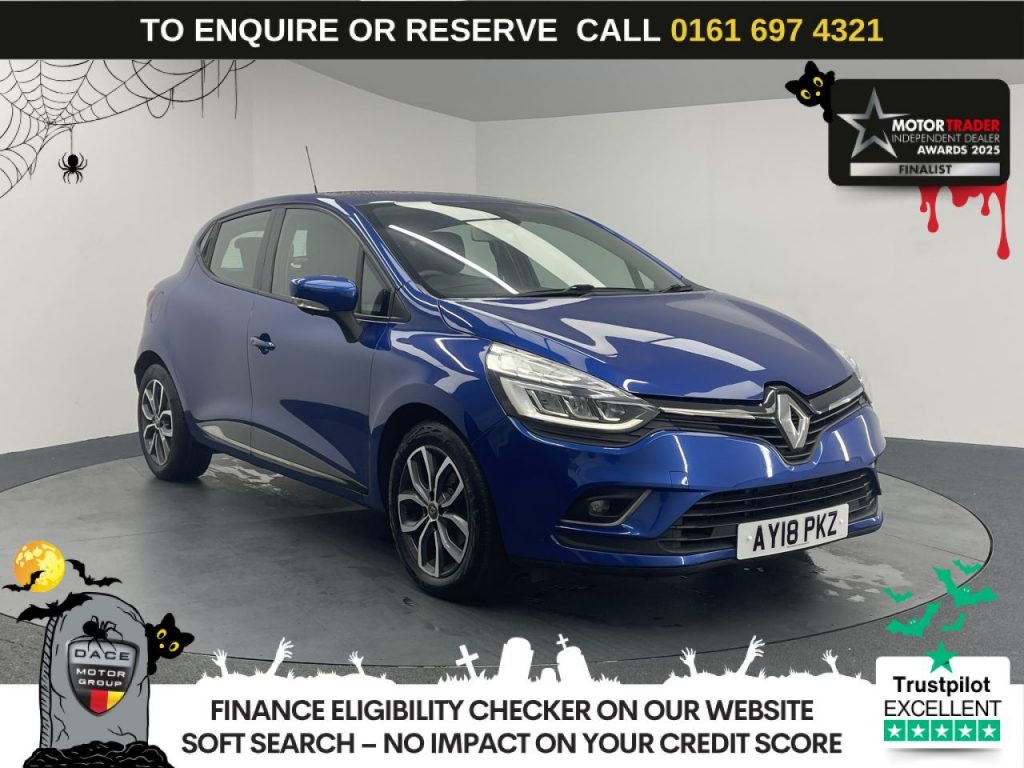 Used 2018 BLUE RENAULT CLIO Hatchback 0.9 TCe Urban Nav Hatchback 5dr Petrol Manual Euro 6 (s/s) (90 ps) (reg. 2018-03-29) for sale in Manchester