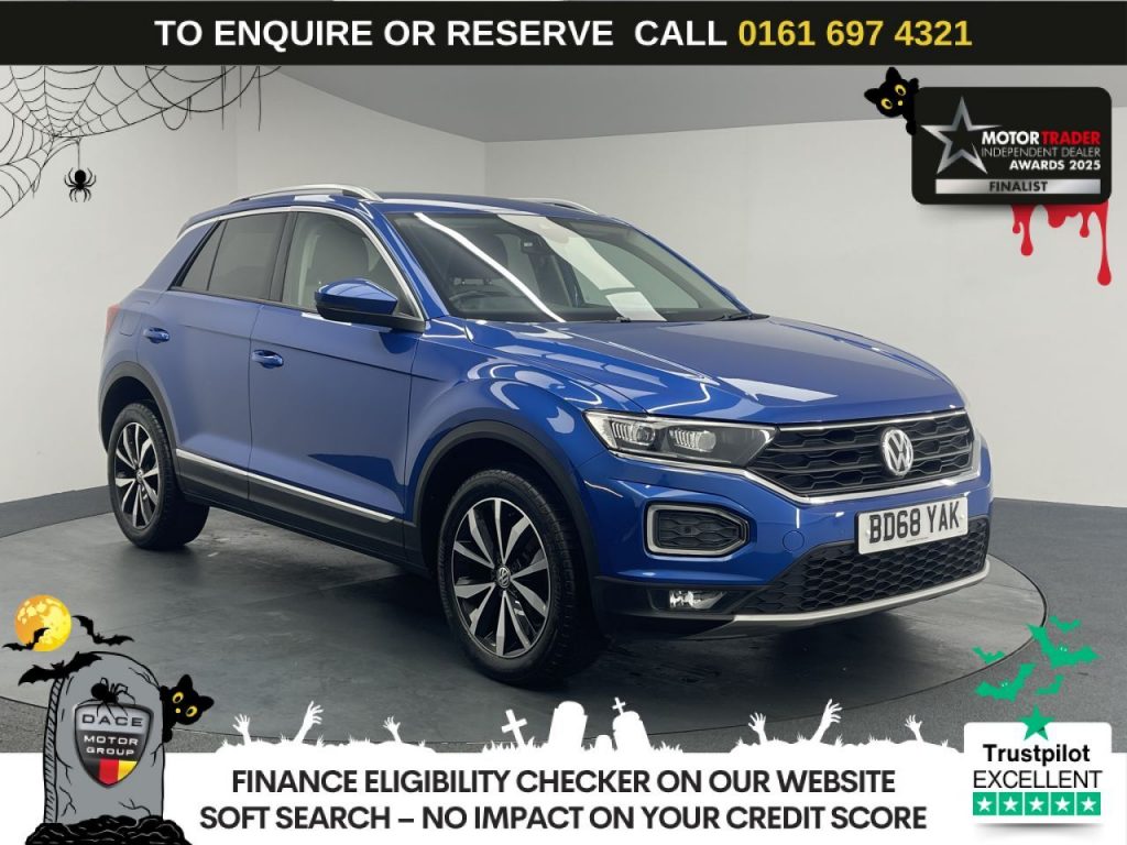 Used 2018 BLUE VOLKSWAGEN T-ROC SUV 1.0 TSI SEL SUV 5dr Petrol Manual Euro 6 (s/s) (115 ps) (reg. 2018-10-31) for sale in Manchester