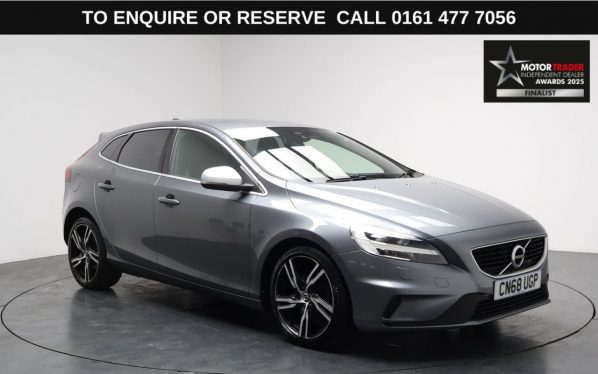 Used 2018 GREY VOLVO V40 Hatchback 2.0 T3 GPF R-Design Pro Hatchback 5dr Petrol Manual Euro 6 (s/s) (152 ps) (reg. 2018-11-29) for sale in Stockport